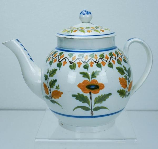pearware teapot-2.jpg