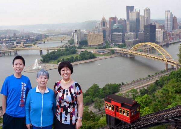 2016-05-29_Duquesne Incline over Pittsburgh Skyline-2M0001.JPG