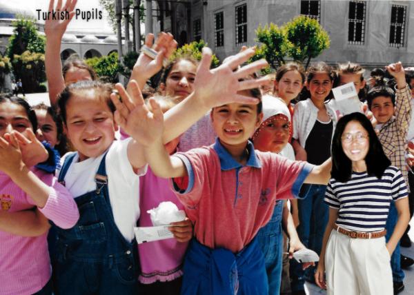 2001-05-24_Kids @ Topkapi Palace in Istanbul0001.JPG