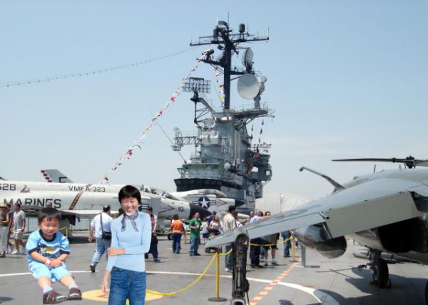 2006-05-29_flight deck of USS Intrepid Aircraft Carrier Sea Air and Space Museum @ Pier 860001.JPG