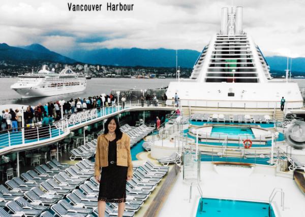 2002-06-29_Ocean Princess Docked @ Vancouver Harbour0001.JPG