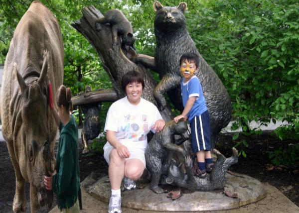 2006-06-03_Hippopotamus & Bears @ Philly Zoo0001.JPG