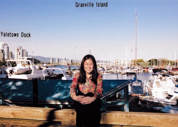 2000-06-15_Vancouver_Granville Island-10001.JPG