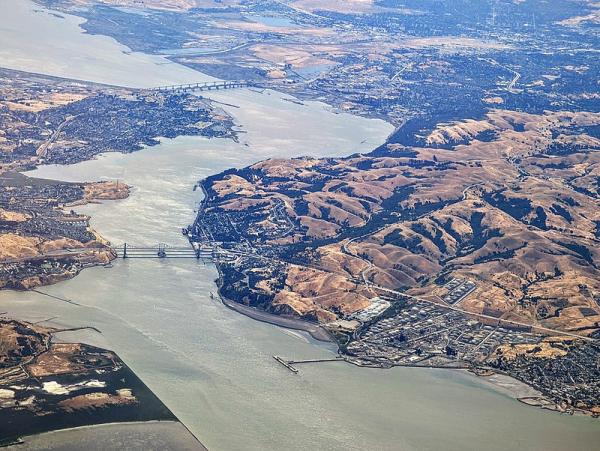 0-0 Carquinez_Strait_aerial_2022.jpg