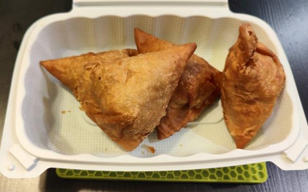 0-3 Samosas.jpg