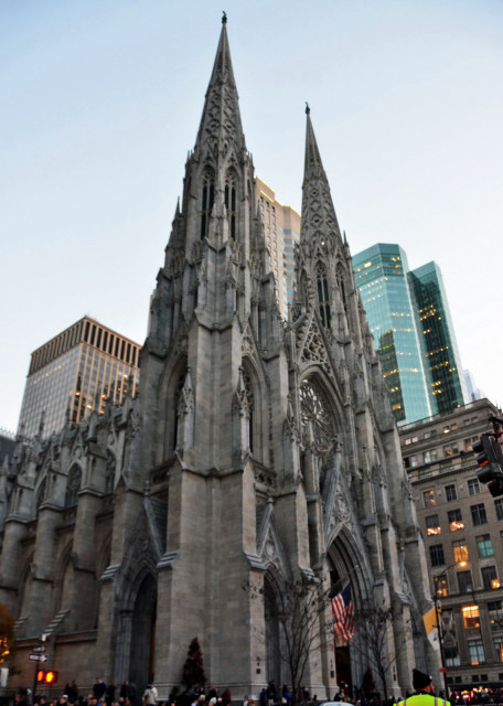 2023-12-08_St. Patrick's Cathedral Viewed from the South on 5th Avenue0001.JPG