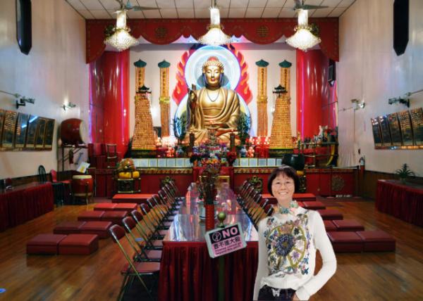 2023-12-08_Mahayana Buddhist Temple_Buddha Hall w Amitabha-1M0001.JPG