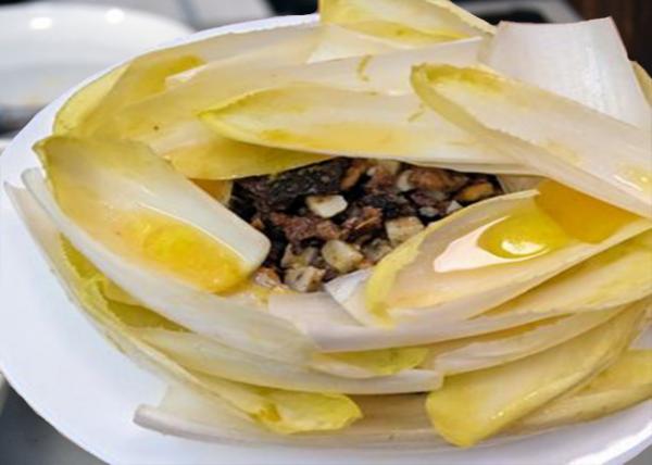 2024-02-18_Menu_Endive Salad Arranged over Walnuts_ Toasted Bread_ & 2 Types of Cheeses0001.JPG