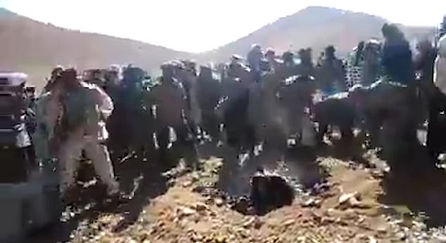 Rights group investigates horrifying video of Afghan woman being stoned |  Daily Mail Online