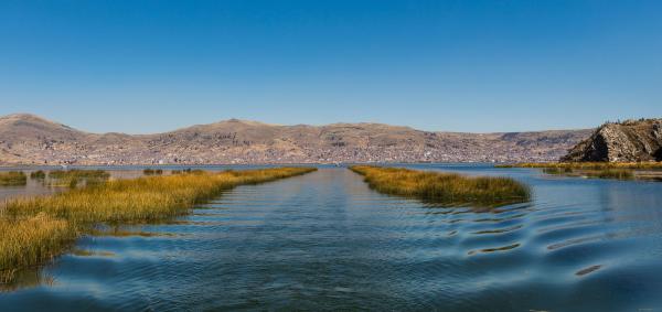 5-view~Puno_Per_Lake Titicaca.JPG