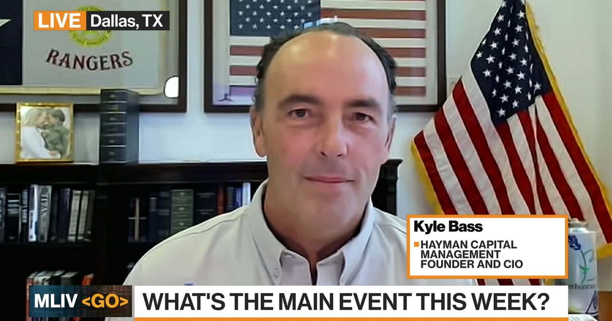Watch Kyle Bass Says China's Economy Is 'Circling the Drain' - Bloomberg