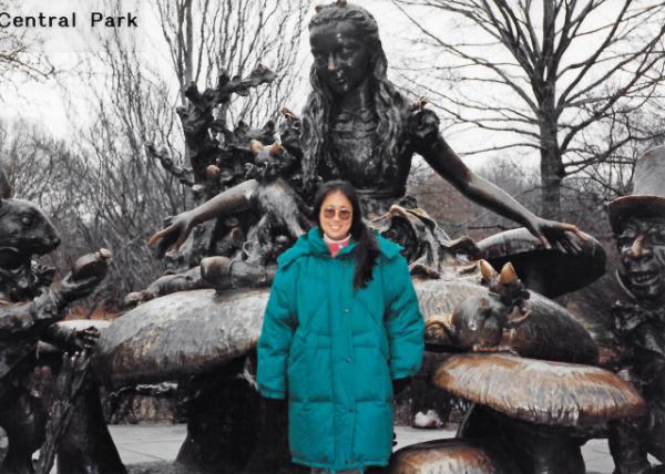 42_1993-12-11_Central Park_Alice's Adventures in Wonderland0001.JPG