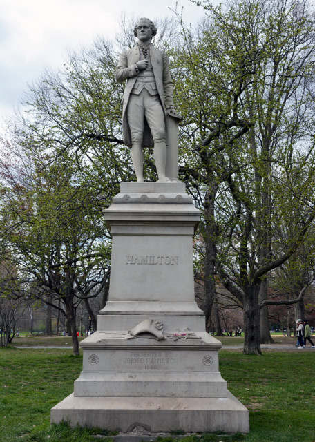 53_2024-04-06_Sculpture_Statue of Alexander Hamilton0001.JPG