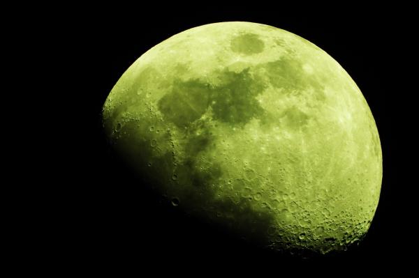 亲王照片3 月亮.jpg
