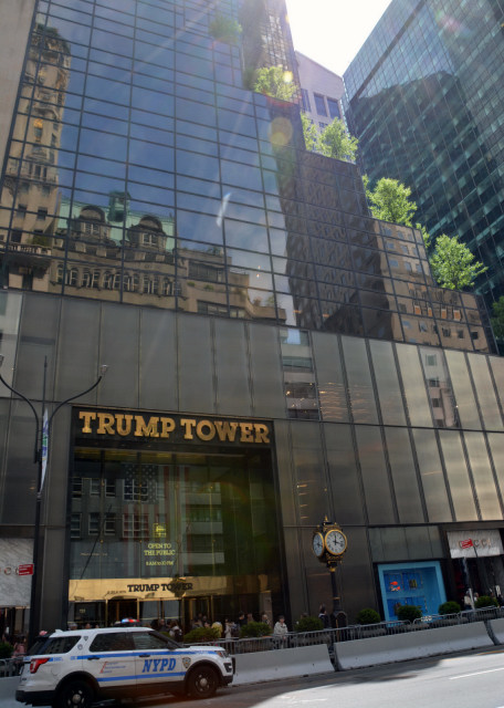 2024-04-27_Bldg_Trump Tower_Massive Gilded Clock Installed wo NYC's Permission0001.JPG
