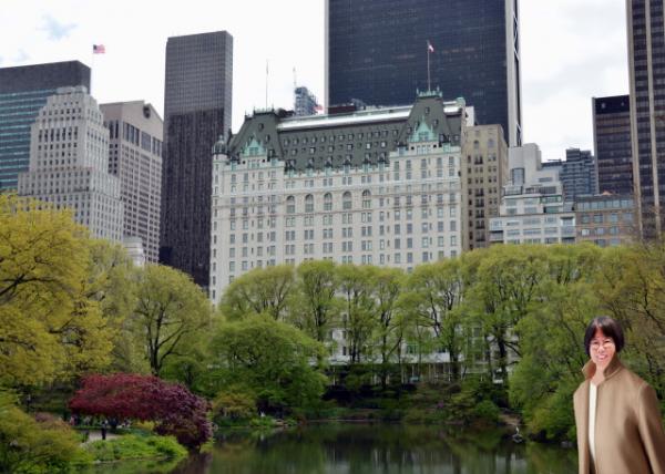 2024-04-27_Bergdorf Goodman Viewed from the Pond-10001.JPG