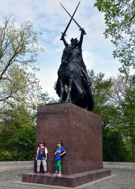 2024-04-27_Statue_Equestrian Monument to King Jagiello (1352–1434)_ the Grand Duke of Lithuania who became the King of Poland0001.JPG