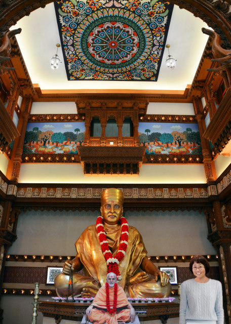 2024-05-04_Pramukh Swami Maharaj_ a Likeness of BAPS Guru & Spiritual Leader in the Welcome Ctr of the BAPS Shri Swaminarayan Mandir Temple in Robbinsville-1M0001_1.JPG