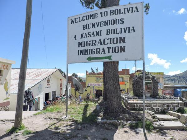 3-Bolivia-Immimgration-Sign-at-Border.jpg