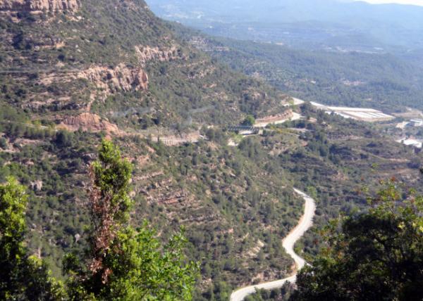 2024-06-03_Montserrat Range along Llobregat Red River Valley_ a Dramatic Chain of Serrated Limestone Mtn0001.JPG
