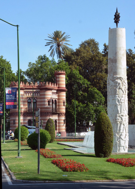 2024-06-05_Costurero de la Reina & Monument to Simon Bolivar0001.JPG