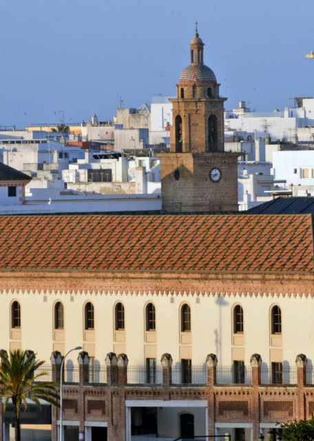 2024-06-05_05_Congress Palace against  Levante Tower or Clock Tower0001.JPG