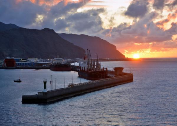 2024-06-09_01_Port of Santa Cruz de Tenerife_Sunrise around 7am0001.JPG