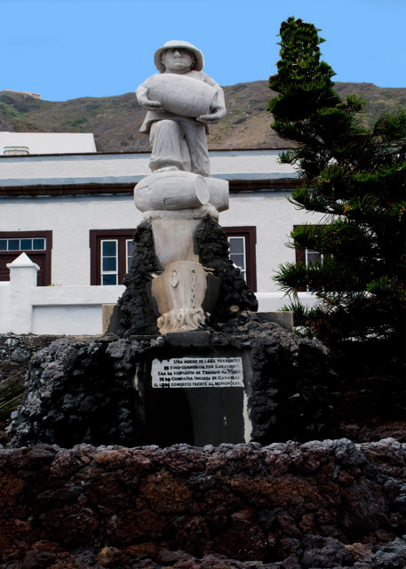 2024-06-09_28_Monumento al Motin del Vino as One night in 1666 torrents of wine flowed through Garachico0001.JPG