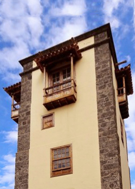 2024-06-09_41_Torreon de Ventoso w Windows & Balconies Once Part of the Towns Augustine Convent to Keep Watch over the Port0001.JPG