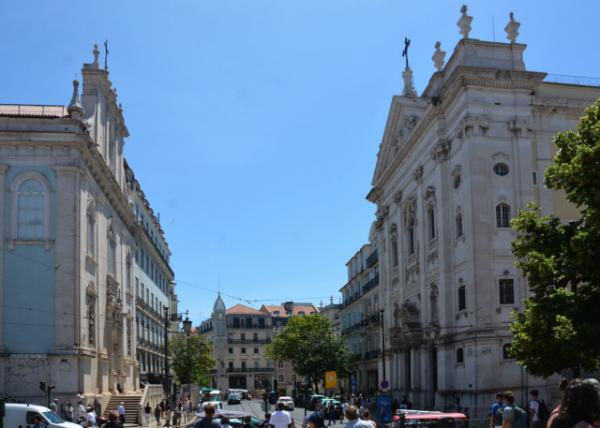 2024-06-13_69_Church of Our Lady of the Incarnation vs Church of Our Lady of Loreto near Largo do Chiado_ a Square Known for Its Theaters_ Shops_ Bookstores_ & Cafs0001.JPG