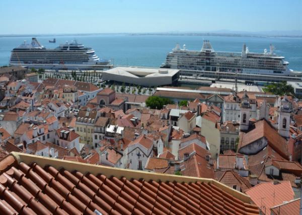 2024-06-13_22_Miradouro de Santa Luzia w a Pergola offers Dramatic Views of Lisbon & the Tagus River0001.JPG