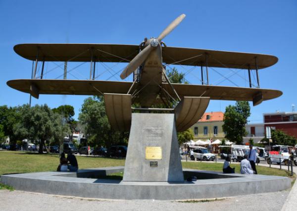 2024-06-13_102_Lusit?nia Biplane @ Monument to Gago Coutinho & Sacadura Cabral_ the Early Portuguese Aviation Pioneers0001.JPG