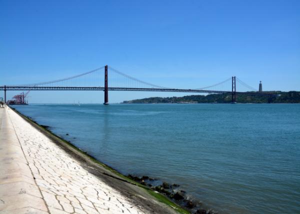 2024-06-13_111_25 April Bridge_ a Suspension Bridge Connecting the Capital Lisbon to the Municipality of Almada on the Left Bank of the Tagus River0001.JPG