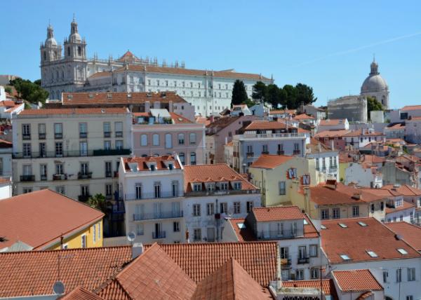 2024-06-13_21_Alfama the Medieval Neighbourhood of Lisbon0001.JPG