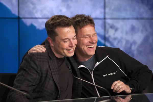 Elon_and_Hans_CRS-8.jpg