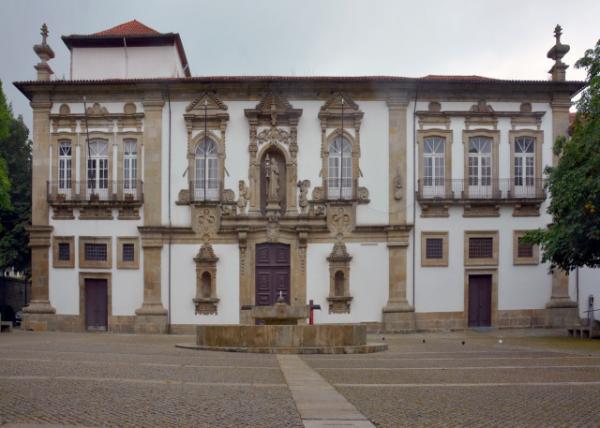 2024-06-14_20_City Council_ Former Antigo Convento de Santa Clara Monastery Blending Between Manueline and Renaissance Styles Found in 15600001.JPG