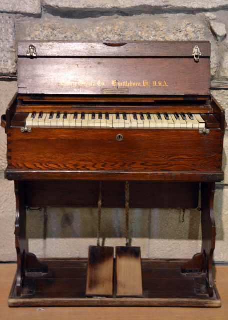 2024-06-14_40_Our Lady of Oliveira Church_Portable Pedal Organ by Estey Organ Co0001.JPG