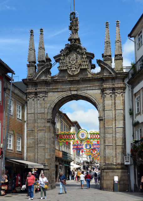 2024-06-14_118_Arch of the New Gate in Baroque & Neoclassical Style_ the Western Entrance to the Medieval Wall of the City Opened in 1512-20001.JPG