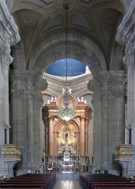 2024-06-14_77_Sanctuary of Our Lady of Sameiro w Silver Tabernacle on the Main Altar0001.JPG