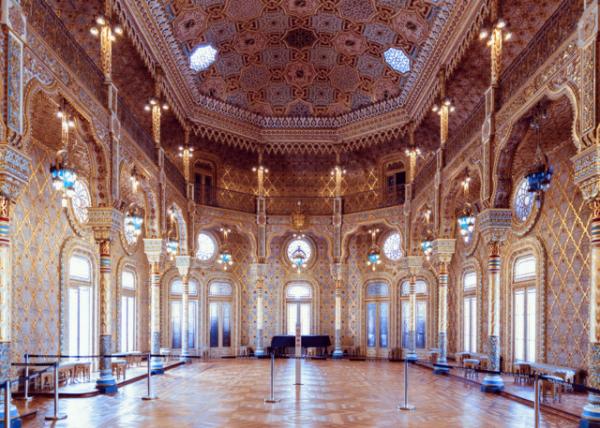 2024-06-14_19_Palcio da Bolsa_ Moorish Revival Arab Room w 2 Inscriptions of With the divine support of God & Glory to the Late Mary II0001.JPG