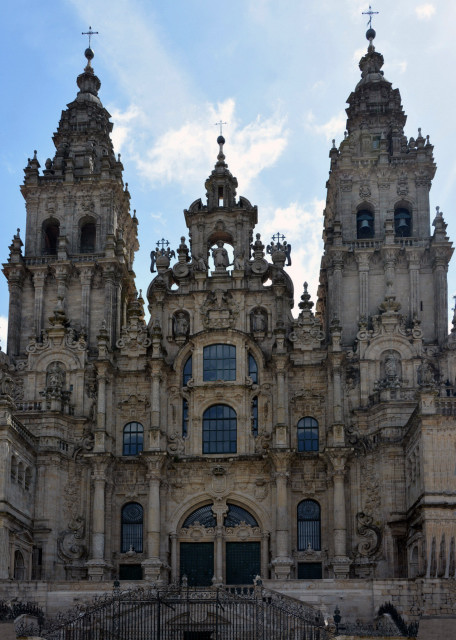 2024-06-15_34_Basilica of Santiago de Compostela_Western Façade in Romanesque_ Gothic_ Baroque Completed in 1211-20001.JPG