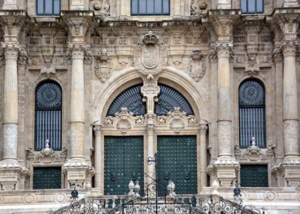 2024-06-15_38_Large Glass Windows Illuminating the Old Romanesque Façade between the Bell & Ca.JPG