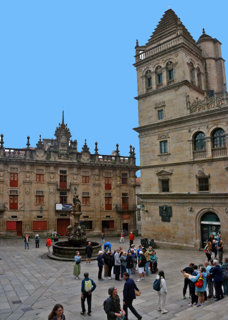 2024-06-15_63_Treasure Tower, the Library & the Chapter @ the Cathedral against Casa do Cabido.JPG