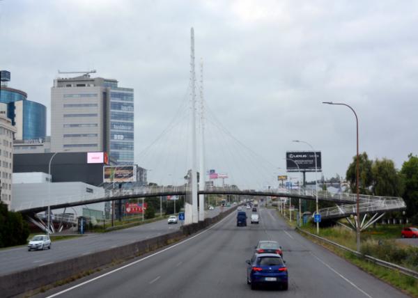 2024-06-15_12_La Rosa Cable-Stayed Footbridge Built in 2003-20001.JPG