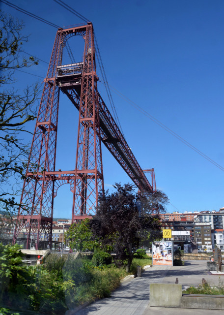 2024-06-16_13_One of Four 61-Meter Tower Braced by Iron Cables to the Crossbeam0001.JPG