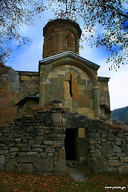 440px-Ikvi_church,_Georgia_(2).jpg