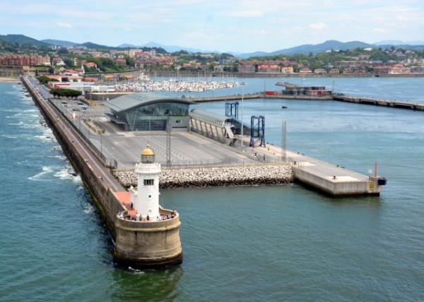 2024-06-16_37_Arriluze Pier Lighthouse0001.JPG