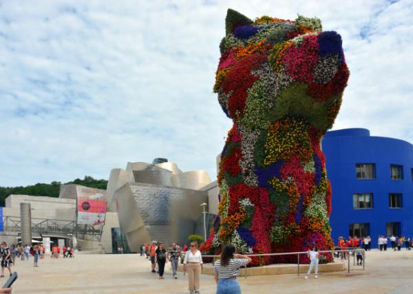 2024-06-16_06_Jeff Koons Giant Floral Puppy0001.JPG