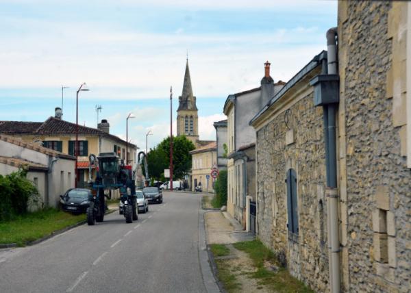 2024-06-17_10_Mortagne-sur-Gironde_Church Saint-Étienne0001.JPG