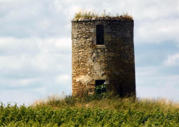 2024-06-17_31_Guardhouse Protecting the Access Path to the Old Château0001.JPG